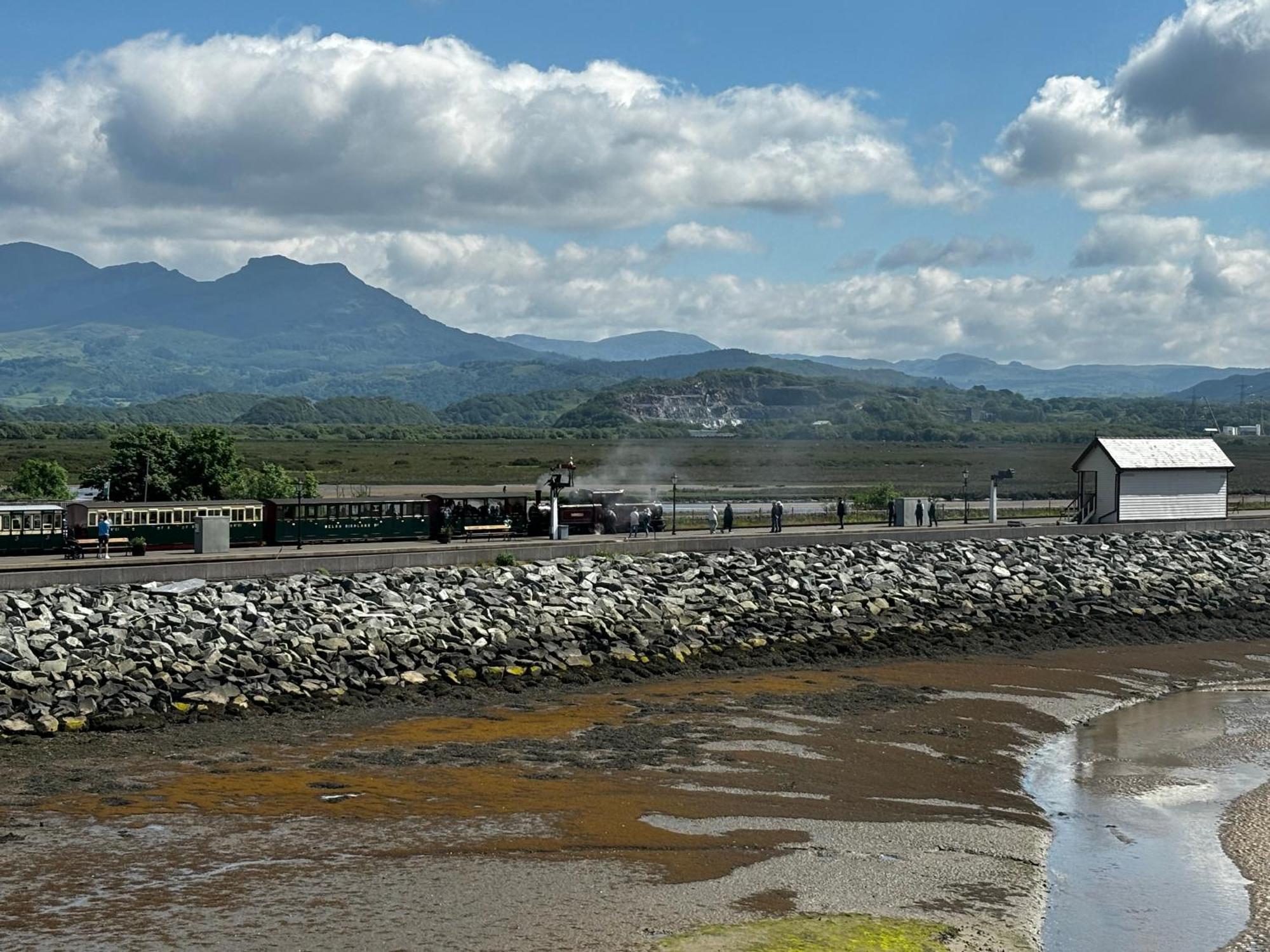 Estuary Escape Apartment Porthmadog Ngoại thất bức ảnh
